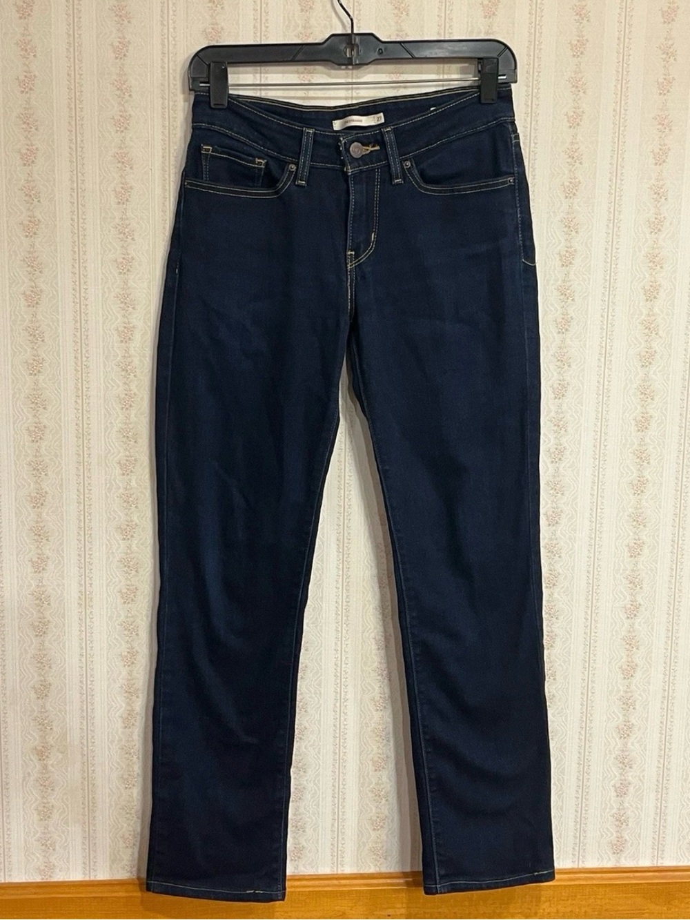 Dark Blue Women’s Straight-Leg Jeans